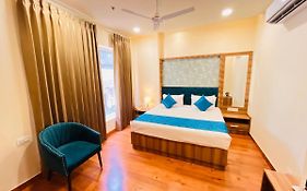Hotel The Orchid Tree Amritsar - Walking From Golden Temple